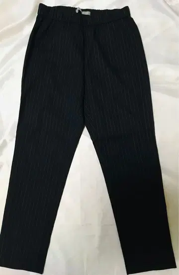 미착용 theory luxe 스트라이프 크롭 팬츠 36