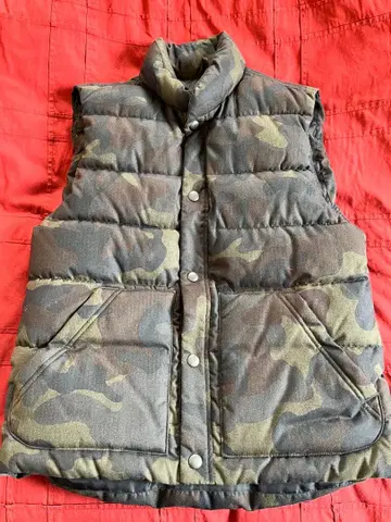 GAP 갭 카모플라쥬 다운 베스트