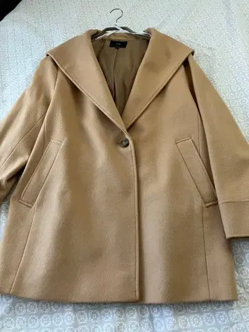 23구 울(캐시미어 혼방) 리버 후드 부착 미들 기장 카멜 사이즈 46