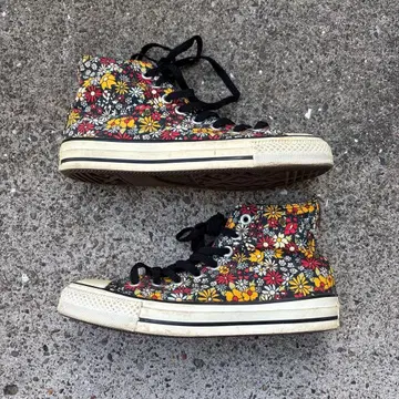 Converse All Star 꽃무늬 하이컷 스니커즈