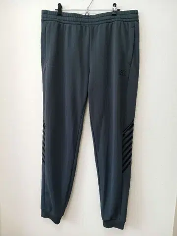 새상품급 엠포리오 아르마니 EA7 스웨트 팬츠 XXL