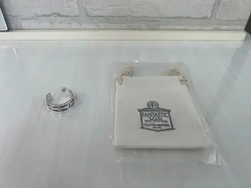 FANTASTIC MAN 실버 귀걸이