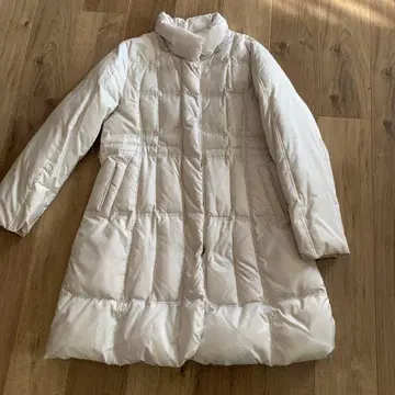 GRADE by TOKYO STYLE 화이트 다운 자켓