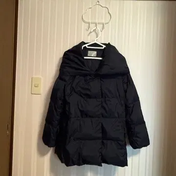 에프데 네이비 다운 자켓 오프숄더