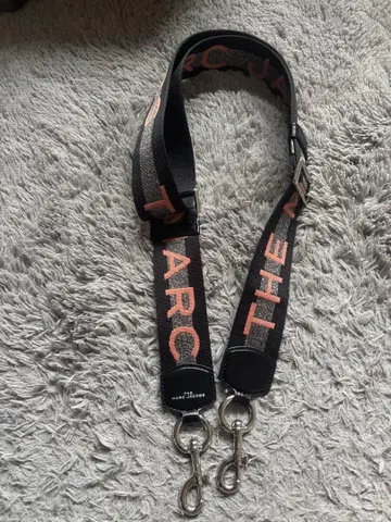 THE MARC JACOBS 숄더 스트랩