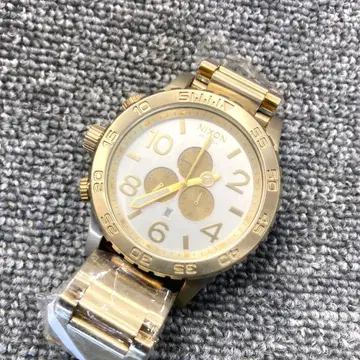 NIXON 닉슨 51-30 크로노그래프 샴페인 골드 미사용