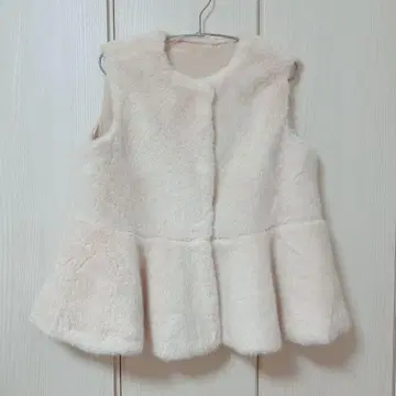 벌스데이 바쉬 퍼 페플럼 베스트 아이보리