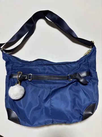 [ 거의 미사용에 가까움 ] 카나나 숄더백 네이비