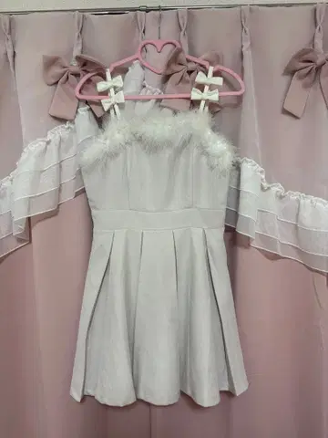 허니 시나몬 푸치 리본 포인트 페더 점프 스커트