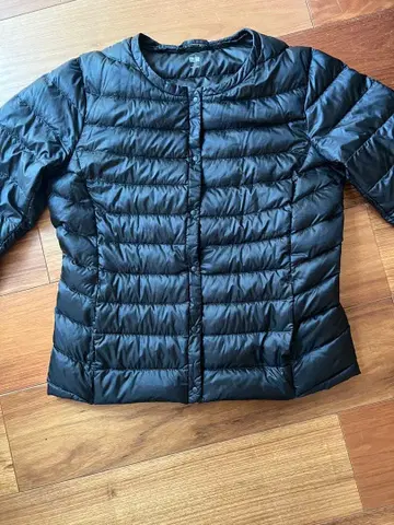 유니클로 UNIQLO 블랙 라이트 다운 자켓 노카라