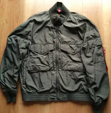 [ ALPHA INDUSTRIES ] 아우터 자켓