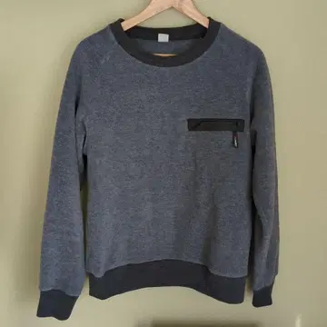 프릭스스토어 폴라텍 플리스 맨투맨 사이즈 M