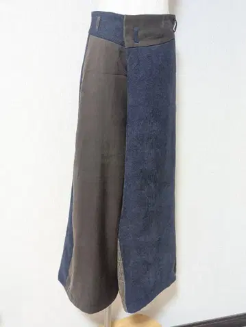 [ GALLARDA-GALANTE ] 이소재 절개 초~ 와이드 팬츠입니다