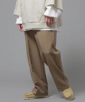 BEAMS / 트윌 워크 슬랙스 베이지 M