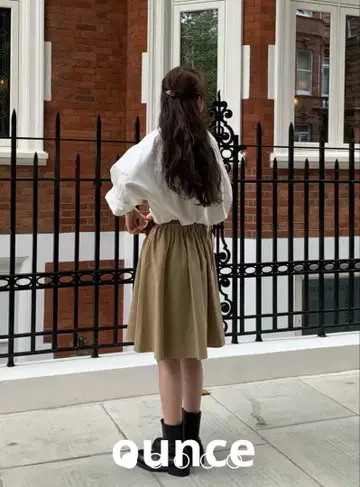 ounce pintuck banding skirt 베이지 새상품급