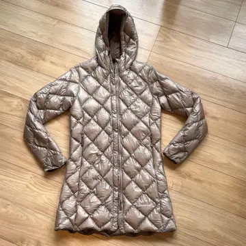 몽벨 핑크 베이지 퀼팅 다운 자켓