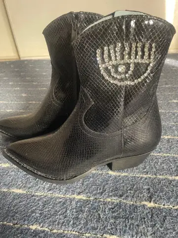 [ CHIARA FERRAGNI ] 블랙 웨스턴 부츠 23cm