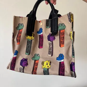 Ear papillonner 토트백