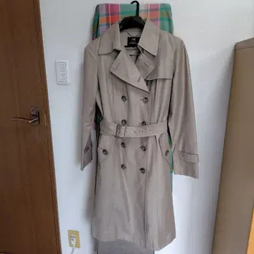 온워드 카시야마 23구 베이지 트렌치코트 탈부착 라이너 포함