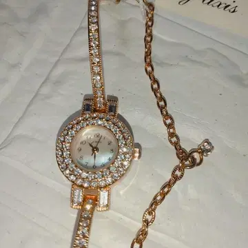 로즈 골드 크리스탈 손목시계