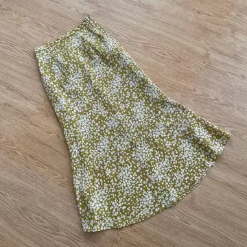 미라 오웬 꽃무늬 머메이드 스커트