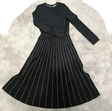 EPOCA 긴팔 플리츠 니트 원피스