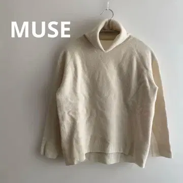 MUSE 뮤즈 두지엠 클라세 아이보리 하이넥 니트