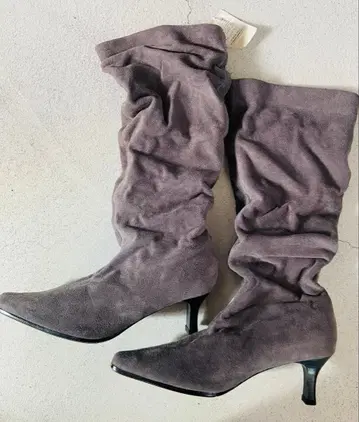 스웨이드 주름 롱 부츠