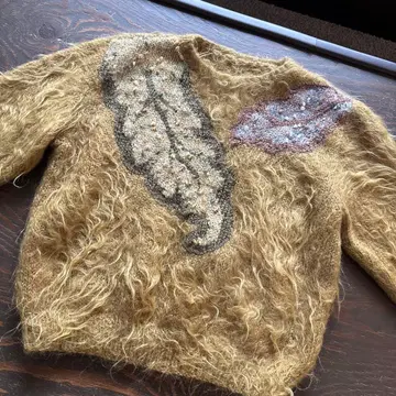 나뭇잎 패턴 복슬복슬 니트