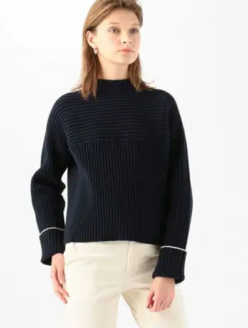 MACPHEE 하이브리드 얀 빌드넥 풀오버