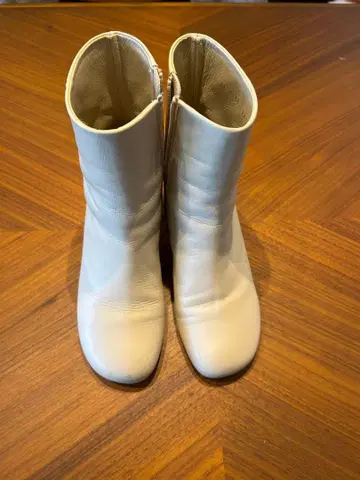 일본제 GRISE Le Talon 화이트 부츠 S 사이즈