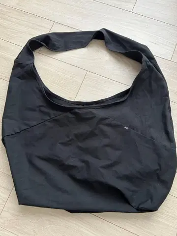 [ mu_ ] POSTMAN BAG / BLACK