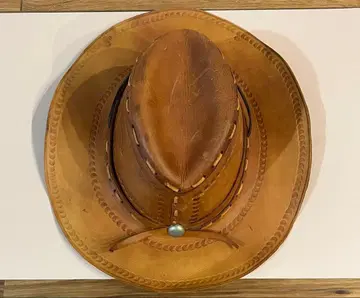 가죽 브라운 햇 뜨개질 디자인