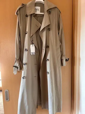 가격 인하! ZARA 베이지 트렌치코트 XS