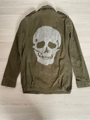UNTITLED MEN 올리브 스컬 프린트 밀리터리 자켓