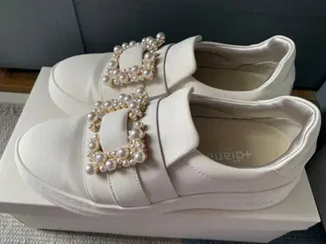 DIANA 펄 비쥬 화이트 스니커즈 24.5 다이애나