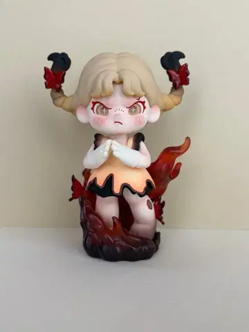 TNT SPACE / DORA An Ideal world 시크릿