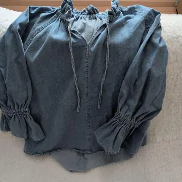 펠리시모 데님 프릴 벌룬 슬리브 셔츠