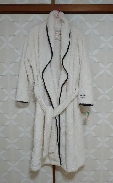 미사용 새상품 젤라또피케 롱 가운