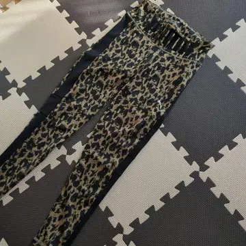 Puma 레오파드 무늬 하이웨스트 레깅스