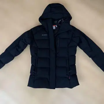 마무트 (MAMMUT) 여성용 후드 부착 다운 자켓