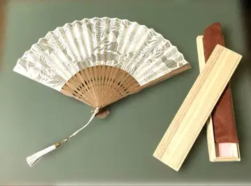 손 조각 종이 자르기 부채 포피에 나비 made in Japan (교토)