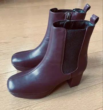 브라운 사이드 고어 힐 부츠 새상품