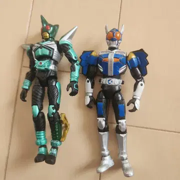 프라이스 가면라이더 가동식 피규어 2점 세트