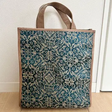 릴리 브라운 백