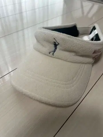 MARK&LONA 화이트 바이저