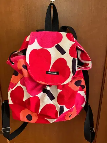 marimekko 플라워 프린트 백팩