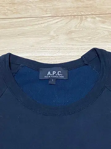[ A.P.C ] ( 아페쎄 ) 긴팔 티셔츠 Long sleeve T