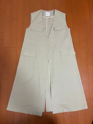 Spick & Span 슬리브리스 롱 베스트 옅은 그린