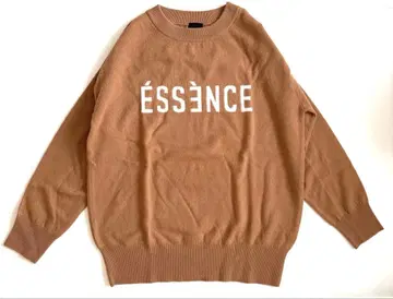 [ 미사용 새상품 ] 스픽 앤 스팬 ESSENCE 로고 니트 카멜